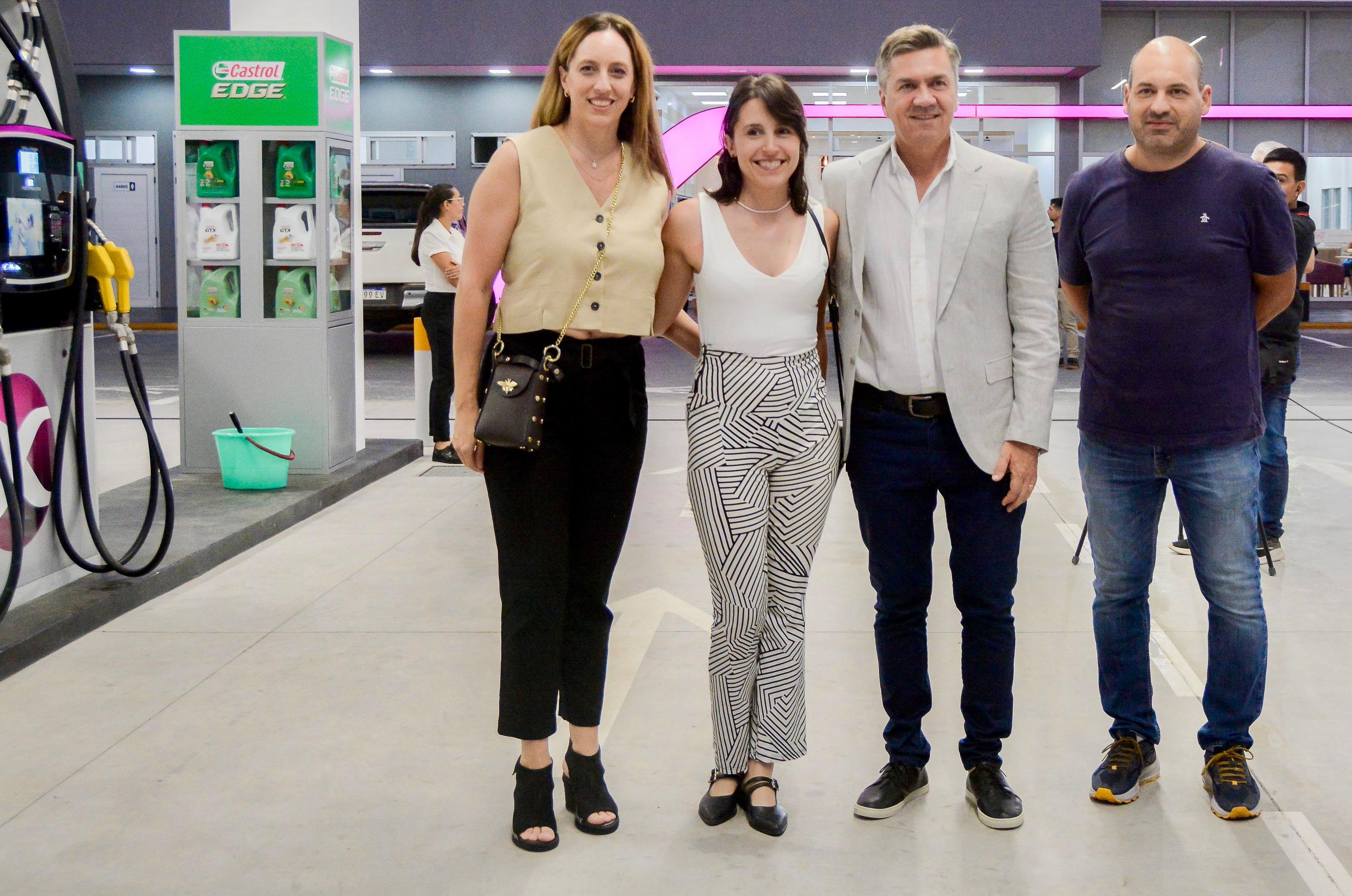 INAUGURACIÓN DE LA ESTACIÓN DE SERVICIO AXION, EN PUERTO TIROL: “ES UN GUSTO ACOMPAÑAR A QUIENES TIENEN GANAS DE INVERTIR EN LA PROVINCIA” MANIFESTÓ EL GOBERNADOR